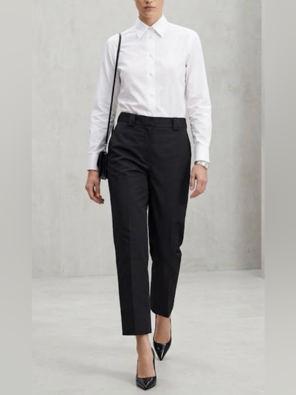 Prada Nylon Women's Straight Leg Cropped Trousers in Black -Fits like a US 10-12
